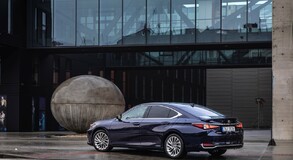 Lexus ES300 - local